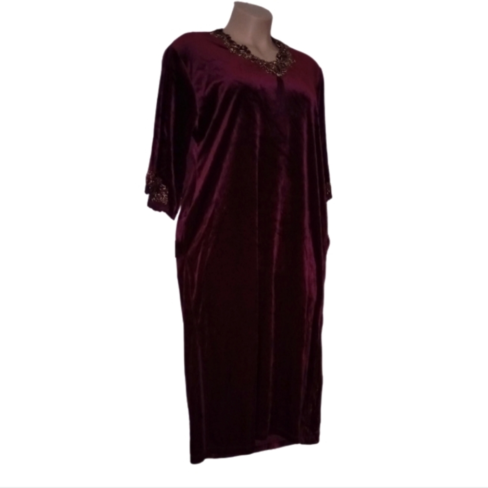 Red Caftan - Picture 4 of 9